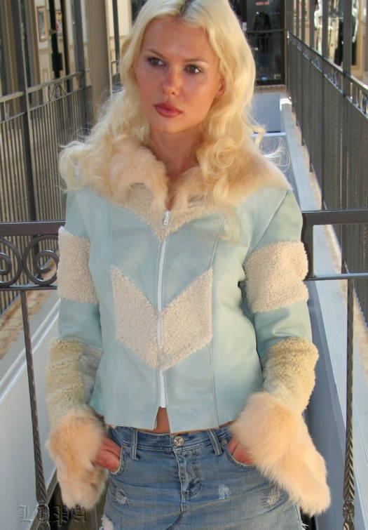 Rime - reversible shearling coat in sky blue and white