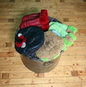 Intarcia & Poppy beret with mittens